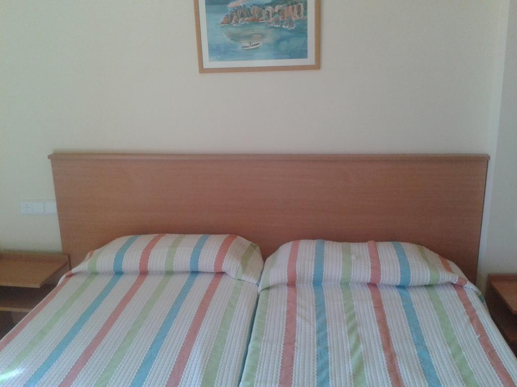 Apartamentos Fonda Finet Sant Felíu de Pallarols Rom bilde